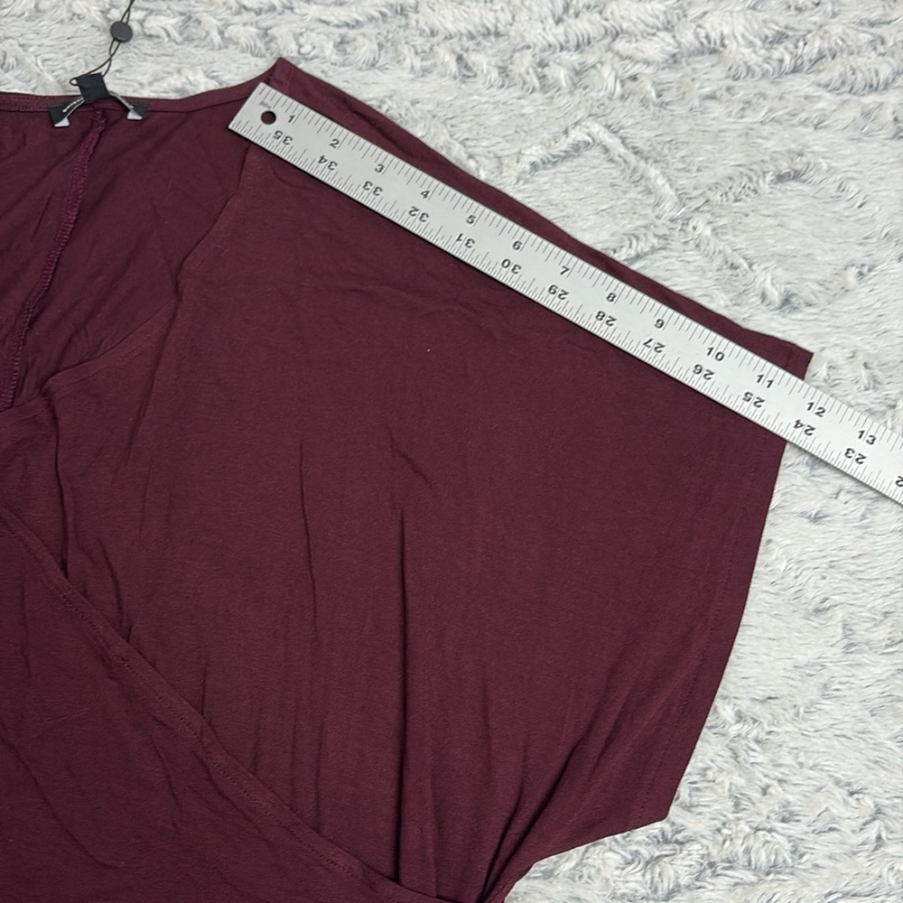 Universal Standard Deep Burgundy Short Sleeve V-Neck Large - Picture 6 of 9